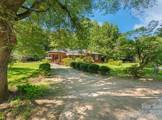25 Wall Rd, Tryon, NC 28782