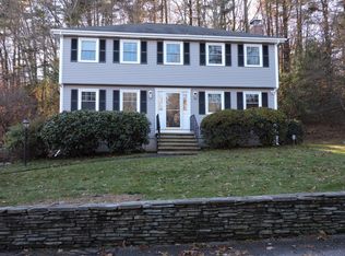 17 Julia Connors Dr, Burlington, MA 01803