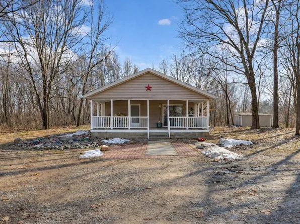 42165 85th Ave, Decatur, MI 49045