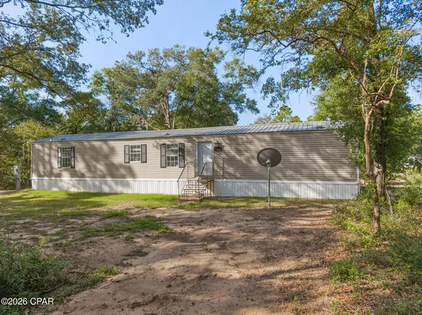 3382 Lakeshore Dr, Chipley, FL 32428