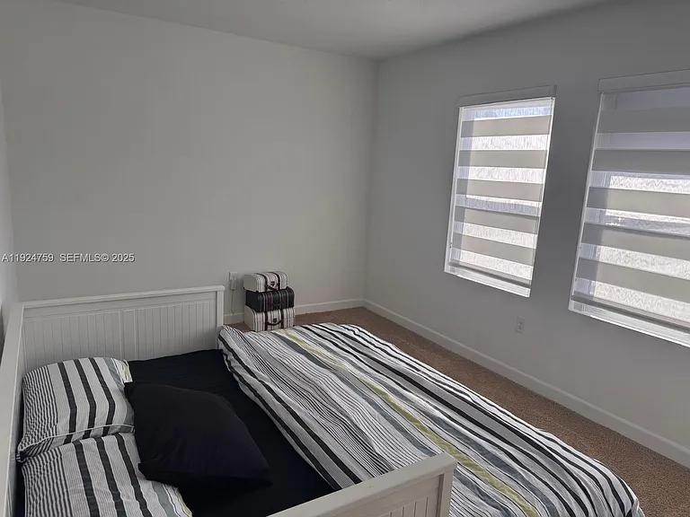 13201 SW 269th Ter — Photo 11