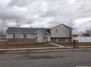 2432 N 2500 W, Clinton, UT 84015