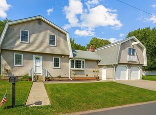 19 Keller Ave, Swansea, MA 02777