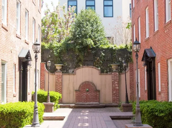 Van Pelt on the Square - 415 S Van Pelt Street, 415 S Van Pelt St APT E3, Philadelphia, PA 19146