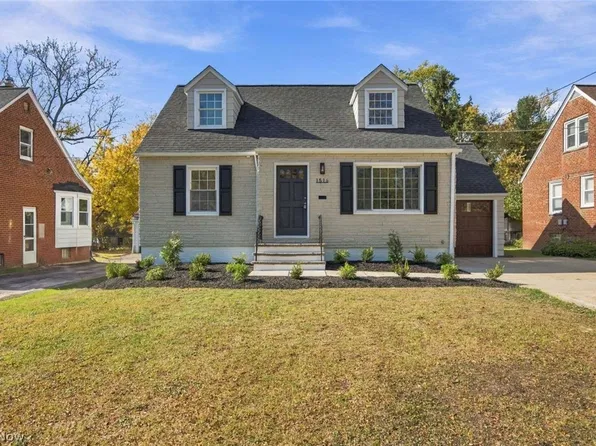 1516 Sunview Rd, Lyndhurst, OH 44124
