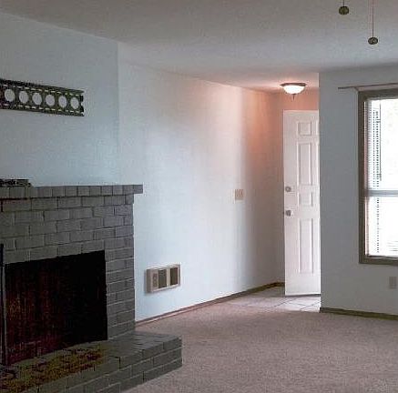 2nd image of 7006 NE 43rd St APT B