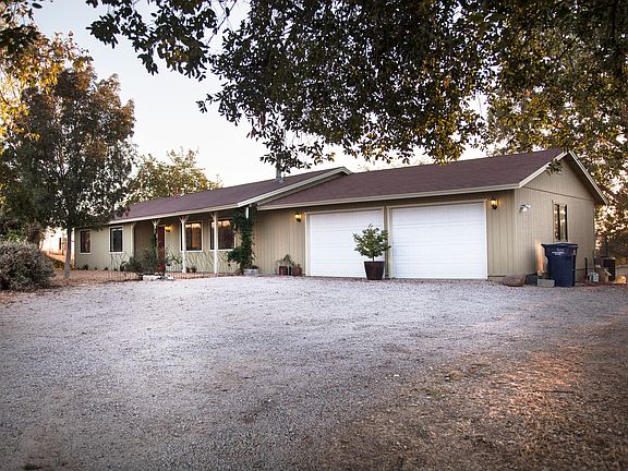2nd image of 6135 Avenida Trinidad Pl