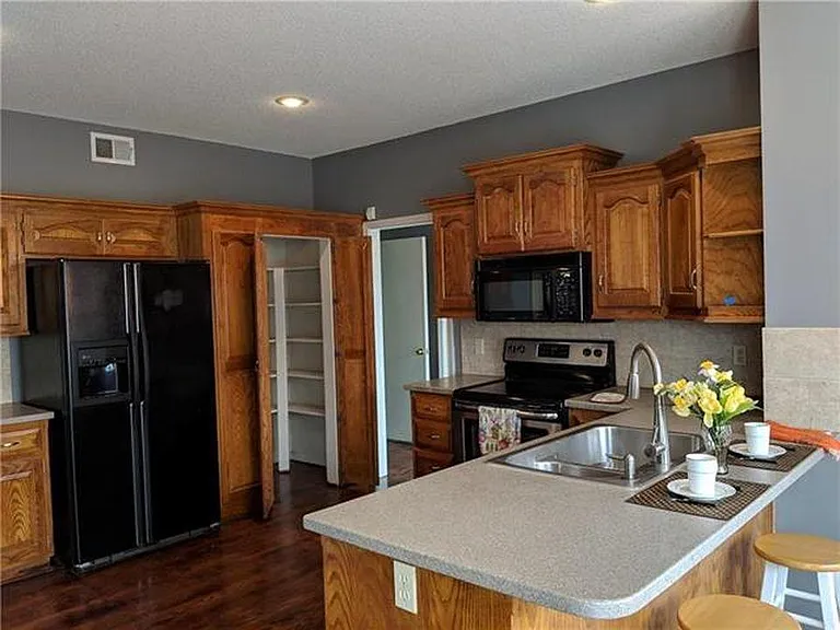 5909 N Bedford Ave — Photo 10