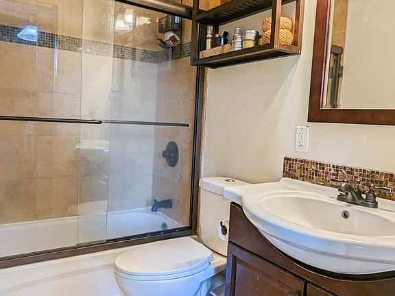 5th image of 3239 Madison Ave #1