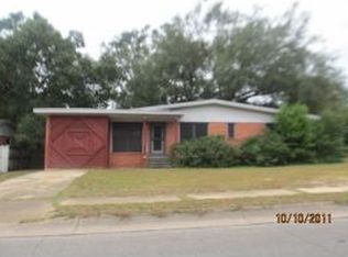 6605 Lee St, Milton, FL 32570