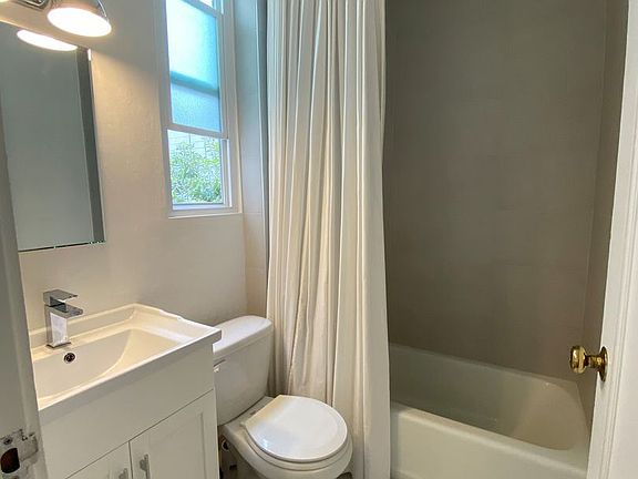 3rd image of 2726-2732 Octavia St #8963796