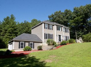 35 Westview Dr, Oxford, MA 01540
