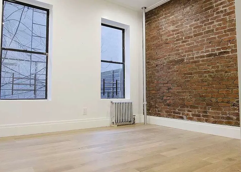 251 Pacific St #10