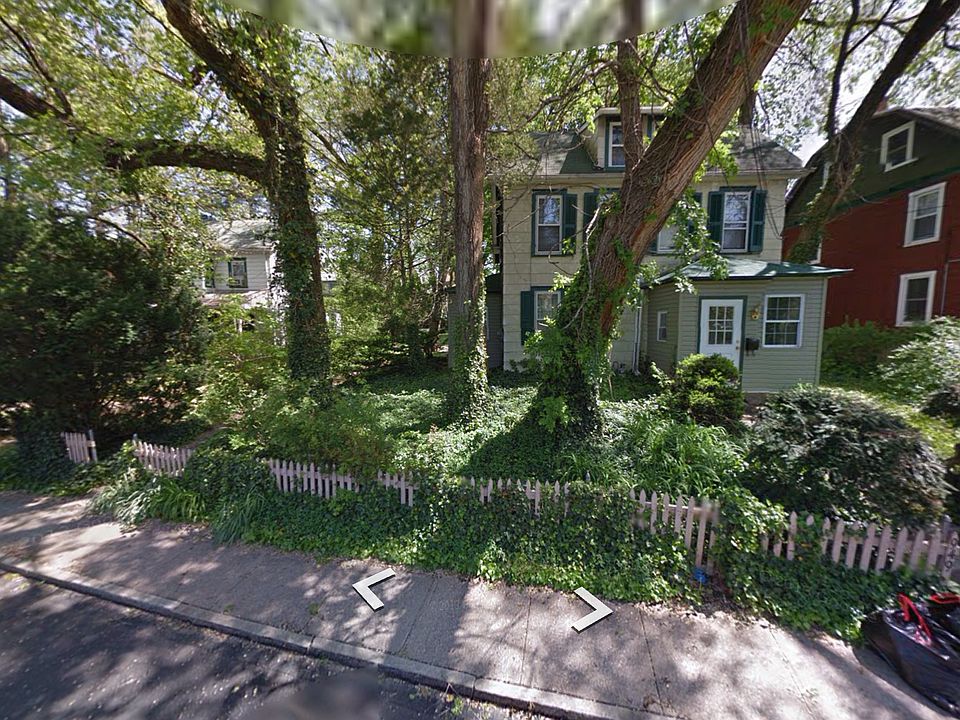 2nd image of 949 Glenbrook Ave