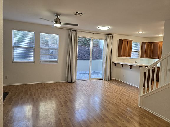 2nd image of 1517 Laurel Grove Dr Unit 3