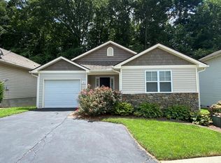 159 Clear Creekside Dr, Hendersonville, NC 28792