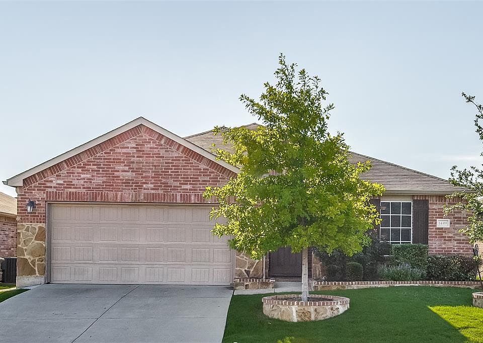 1st image of 1449 Willoughby Way