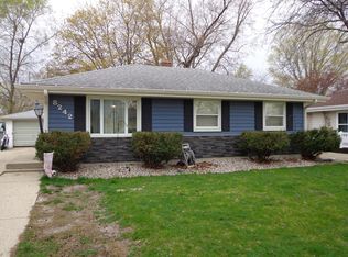 8242 23rd Ave, Kenosha, WI 53143