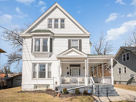 4th image of 1822 Clarion Ave