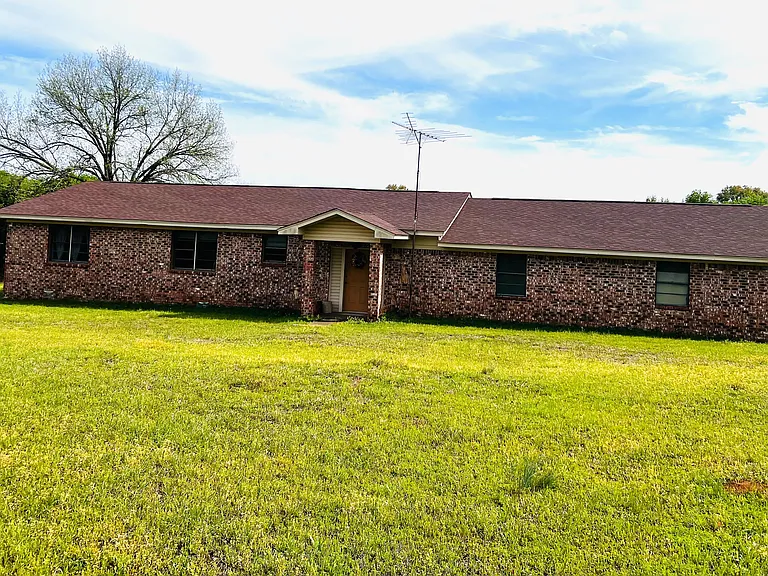 3794 County Road 3070 — Photo 1