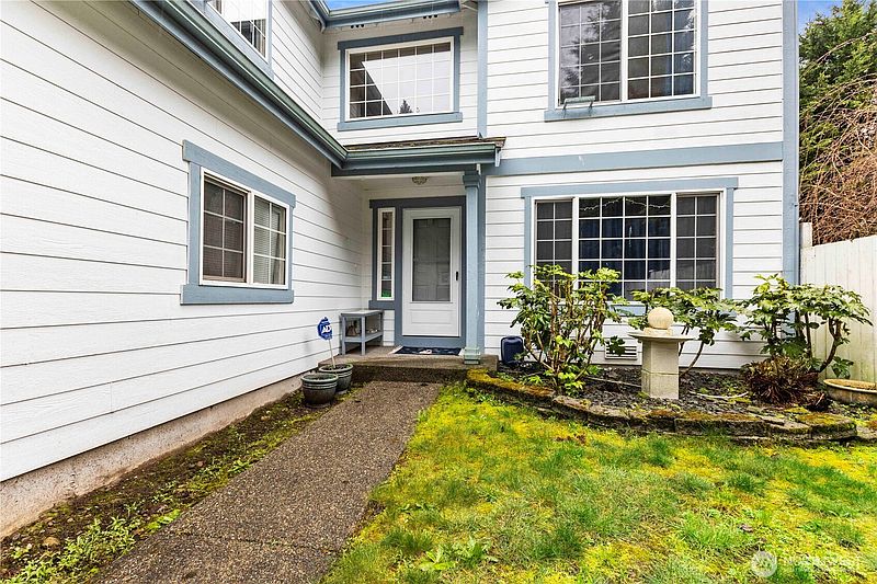 4th image of 4604 244th Street Ct E