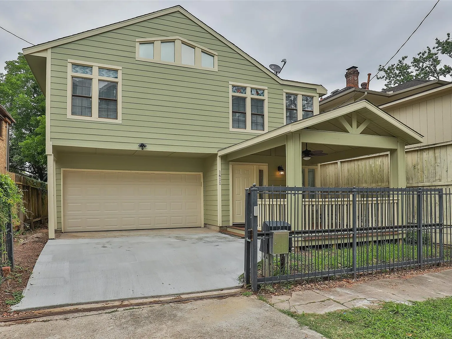 2 bed, 2.5 bath, 1558 sqft, $2,750 — Photo 3