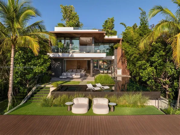 220 W Di Lido Dr, Miami Beach, FL 33139