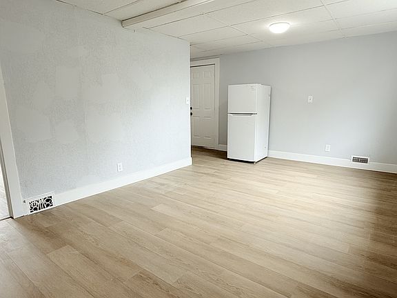 2nd image of 1011 Albert Rd #4