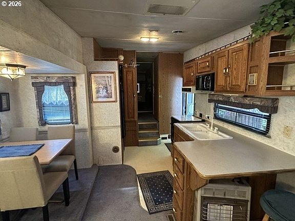 2nd image of 330 Tumbleweed Blvd