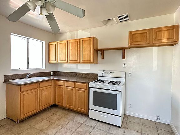 5th image of 5612 Rocket St #5612