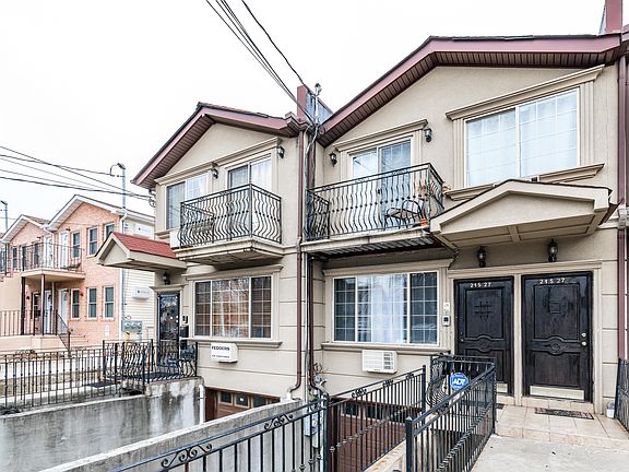 2nd image of 21527 Hollis Ave