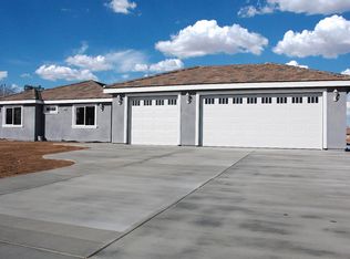 11420 Hawthorne Ave, Hesperia, CA 92345