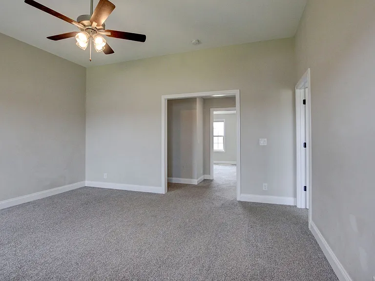 230 Cotoneaster Ln — Photo 42
