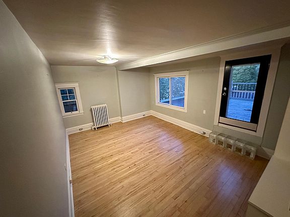 4th image of 2101 Newton Ave S APT 5