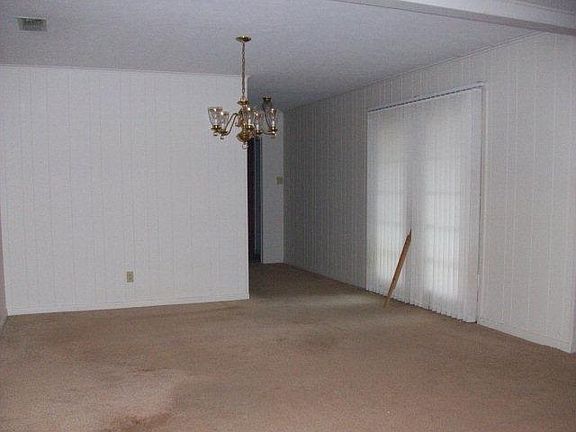 5th image of 601 Inwood Dr