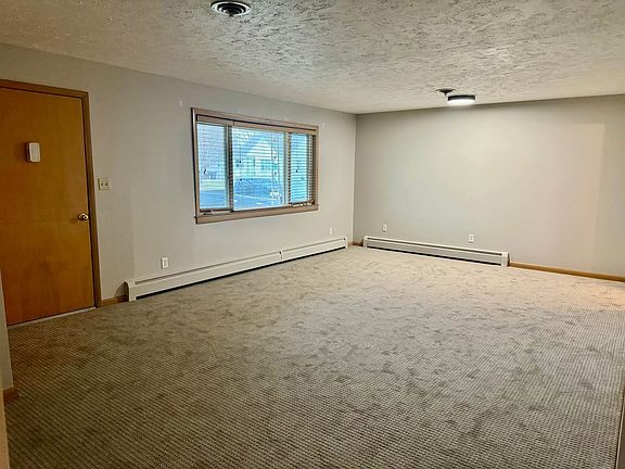 2nd image of 714 Chestnut Ave