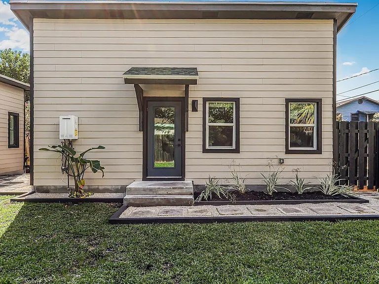 1125 N K St — Photo 24