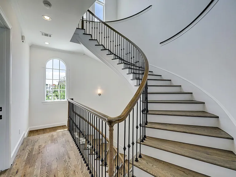 1116 Mosaico Ln — Photo 25