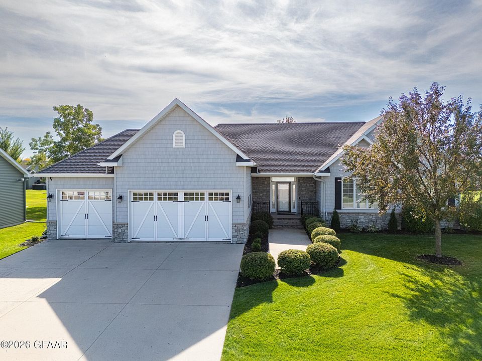 1st image of 1482 Robert Cir