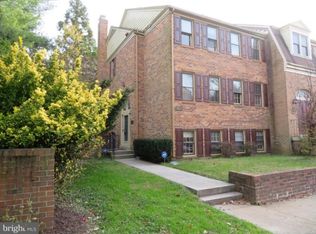 5823 Tudor Ln, Rockville, MD 20852