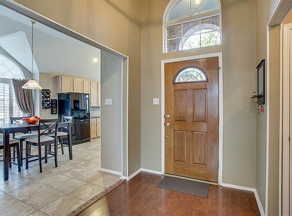 3rd image of 2328 Gatwick Ct