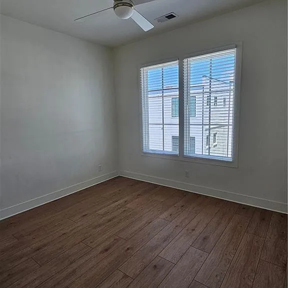 1294 Longreen Ter NW #2 — Photo 24