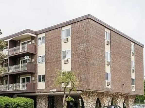 1311 S Finley Rd, Lombard, IL 60148