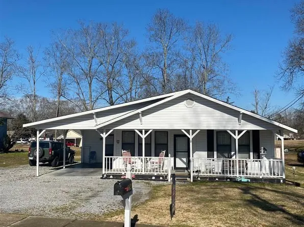 204 Sparks Ave, Boaz, AL 35957