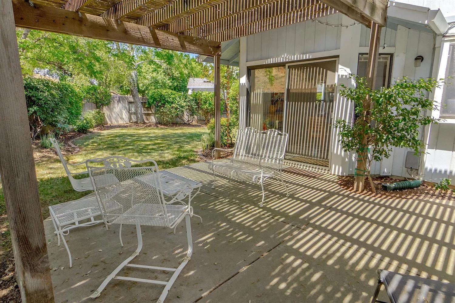3 bed, 1430 sqft, $2,700 — Photo 3