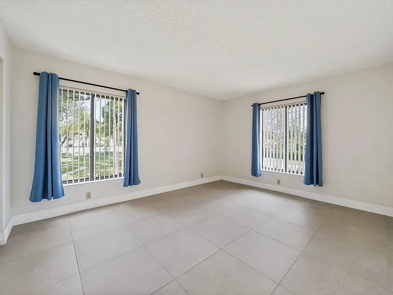 802 Sky Pine Way #F2 — Photo 10