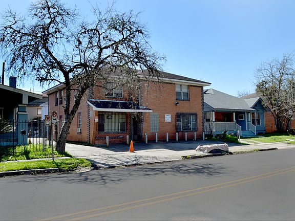 3rd image of 4720 Polk St #10730983