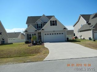 430 Peregrine Ridge Dr, New Bern, NC 28560