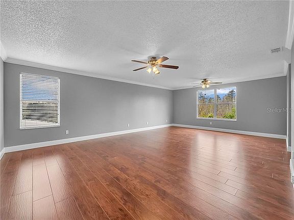 4th image of 904 Belhaven Dr