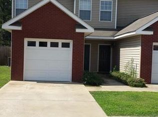 116 Pine Meadow Cir, Elmore, AL 36025